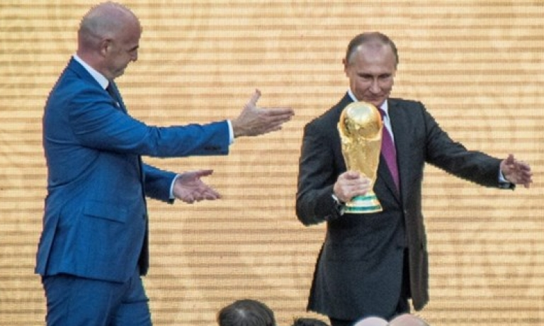 World Cup 2018: Tổng thống Putin khích lệ tinh thần đội nhà