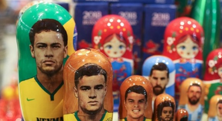 “Sao” World Cup ngộ nghĩnh trong hình hài búp bê gỗ Matryoshka