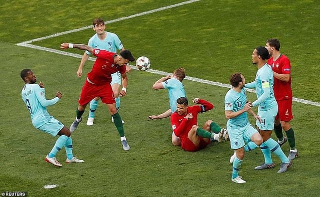 loi the san nha bo dao nha danh bai ha lan vo dich uefa nations league