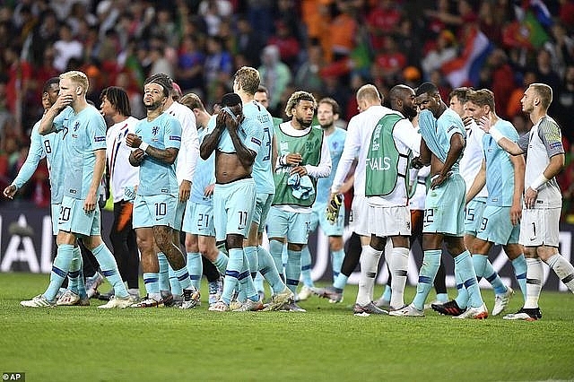 loi the san nha bo dao nha danh bai ha lan vo dich uefa nations league