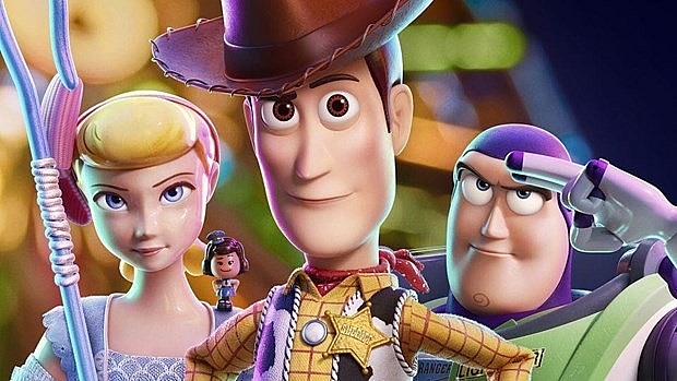 hang disney tiep tuc thong tri phong chieu voi bom tan toy story 4