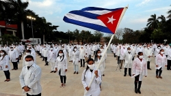 Dịch Covid-19: Cuba thận trọng khi mở cửa đón khách quốc tế trở lại