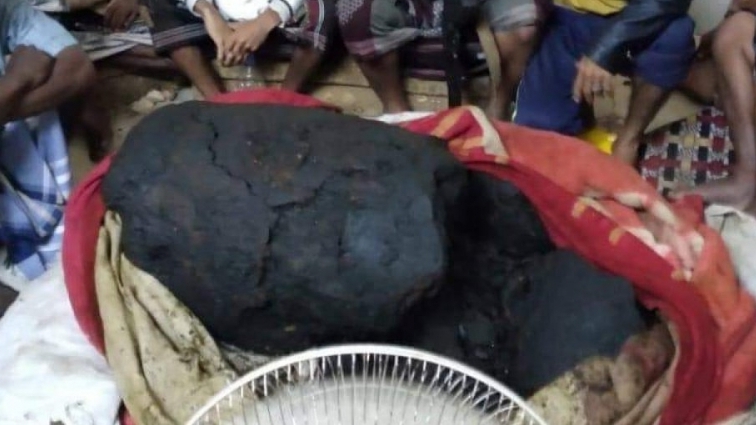 Yemen: Ngư dân nghèo đổi đời nhờ khối long diên hương 127 kg, có giá 1,5 triệu USD