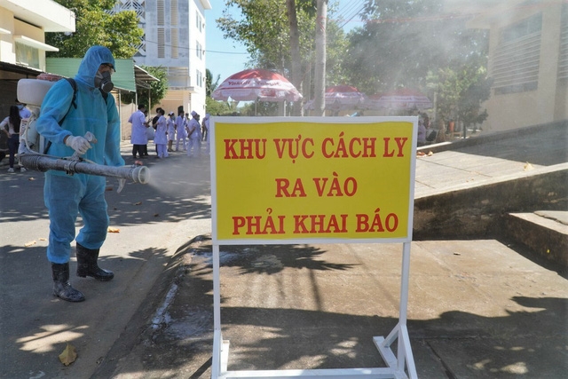 Covid-19 ở Việt Nam: Người bán cá ở Đông Anh dương tính với SARS CoV-2, CDC Hà Nội thông báo tìm người liên quan