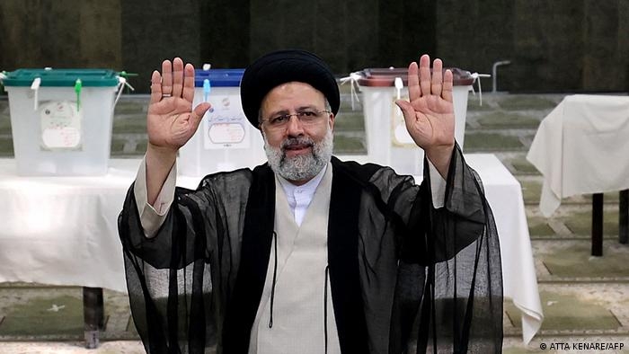 Bầu cử Tổng thống Iran: Ứng cử viên Ebrahim Raisi giành chiến thắng