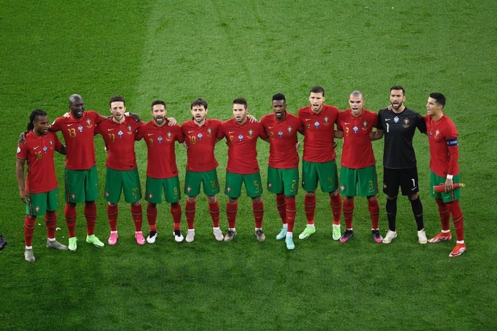 Cristiano Ronaldo đang tạm dẫn đầu Vua phá lưới EURO 2021 và những hình ảnh đáng nhớ cùng đội tuyển Bồ Đào Nha