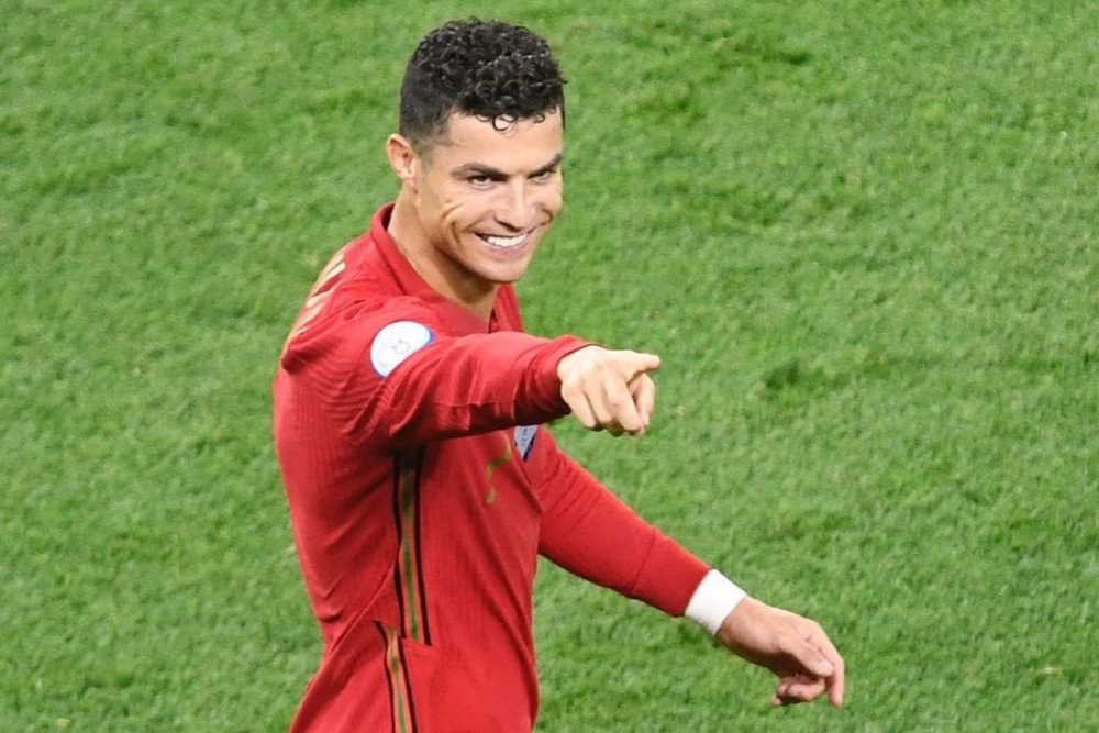 Cristiano Ronaldo đang tạm dẫn đầu Vua phá lưới EURO 2021 và những hình ảnh đáng nhớ cùng đội tuyển Bồ Đào Nha