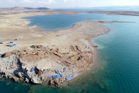 Iraq: Hạn hán nghiêm trọng, thành phố cổ 3.400 năm tuổi nổi lên giữa lòng hồ