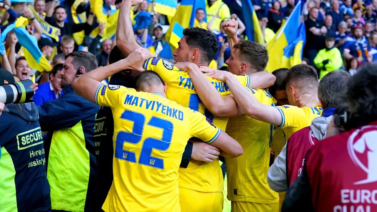 Vòng loại World Cup 2022: Tuyển Ukraine thắng Scotland, HLV Petrakov kể câu chuyện phía sau