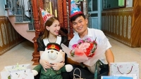 Ca sĩ Hòa Minzy đón sinh nhật rực rỡ sắc màu từ Nam ra Bắc
