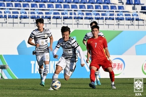 U23 Việt Nam vs U23 Malaysia: HLV Gong Oh Kyun đúng đắn khi các tuyển thủ Việt Nam dần tự tin