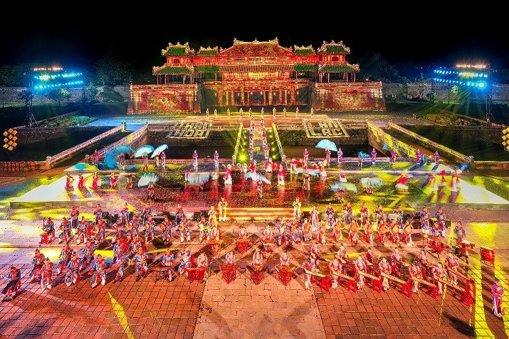 Toàn cảnh không gian Lễ khai mạc Festival Huế 2022.