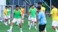 U23 Đông Nam Á 2022: Các cầu thủ U19 Việt Nam trên sân tập Indonesia