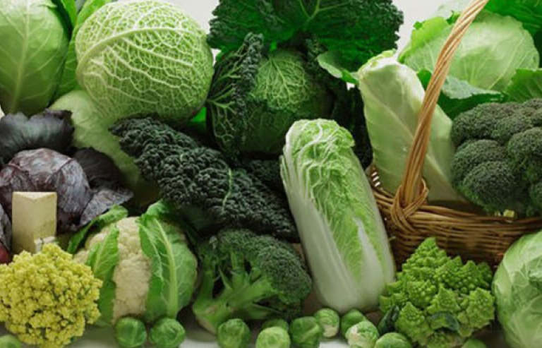 Ăn nhiều rau xanh giúp ngăn chặn chứng mất trí nhớ ở người già
