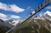 Khai trương cầu đi bộ dài nhất thế giới ở hẻm núi miền Nam Thụy Sỹ
