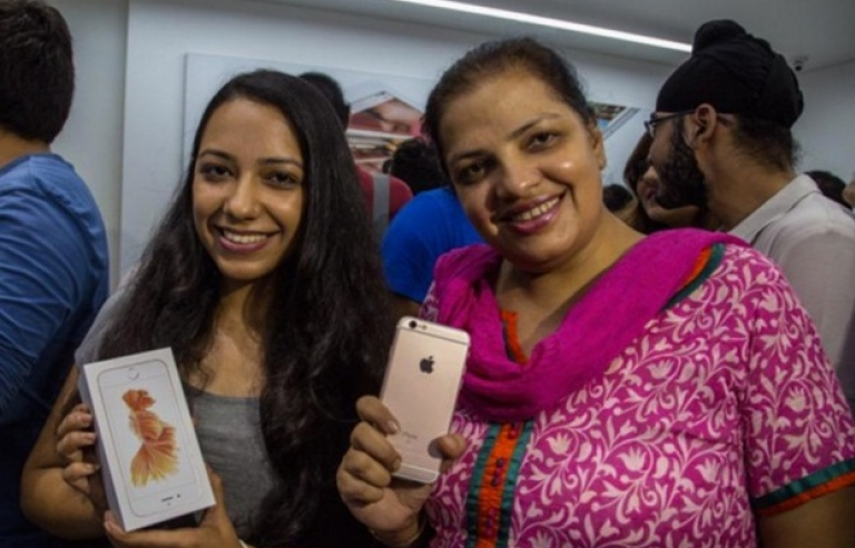 Apple “trầy trật” kinh doanh ở Ấn Độ, bán chưa được 1 triệu iPhone
