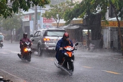 Dự báo thời tiết ngày và đêm nay (1/7): Các khu vực giảm dần nắng nóng gay gắt, có mưa rào và dông