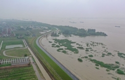 Trung Quốc: Nước lũ đổ về vượt thiết kế chịu đựng 17 m, lo ngại rủi ro vỡ đập Tam Hiệp