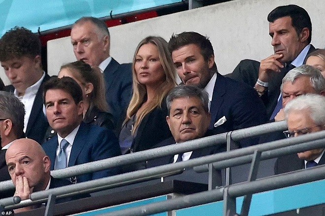 David Beckham cùng với diễn viên Tom Cruise và siêu mẫu Kate Moss là 3 trong số các khách VIP tới sân vận động Wembley ở Anh theo dõi trận chung kết Euro giữa Italy và Anh. Kết quả cuối cùng, Italy đã giành chiến thắng trước Anh sau loạt đá luân lưu. 