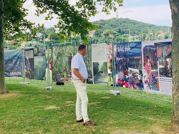Triển lãm ảnh quảng bá về Việt Nam tại thành phố Fonyód, Hungary