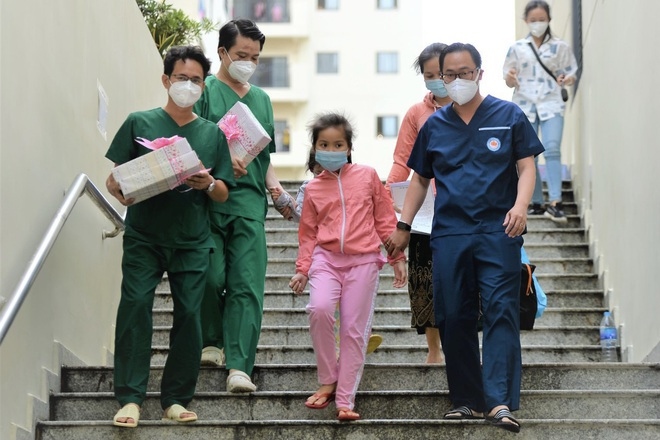 Covid-19: Hà Nội thêm 24 trường hợp mắc Covid-19; trong ngày 26/7, hơn 2.100 bệnh nhân ở TP. Hồ Chí Minh xuất viện