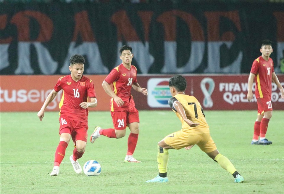 U19 Đông Nam Á 2022: U19 Việt Nam thắng đậm U19 Brunei, tạm dẫn đầu bảng A
