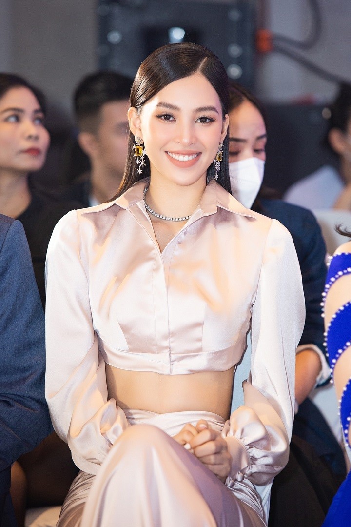 Lương Thùy Linh cùng dàn hoa hậu và á hậu khởi động VCK Hoa hậu Thế giới Việt Nam 2022