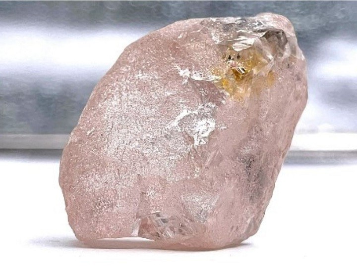 Angola tìm thấy viên kim cương hồng đặc biết và lớn nhất trong vòng 300 năm qua