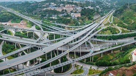 Trung Quốc: Cầu vượt phức tạp nhất thế giới có 20 làn xe đan xen và 15 đường dốc