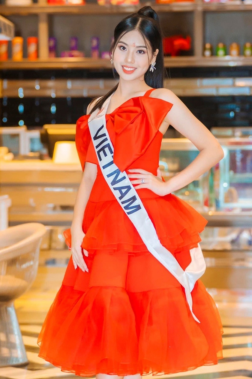 Gia Hân Gia Hân