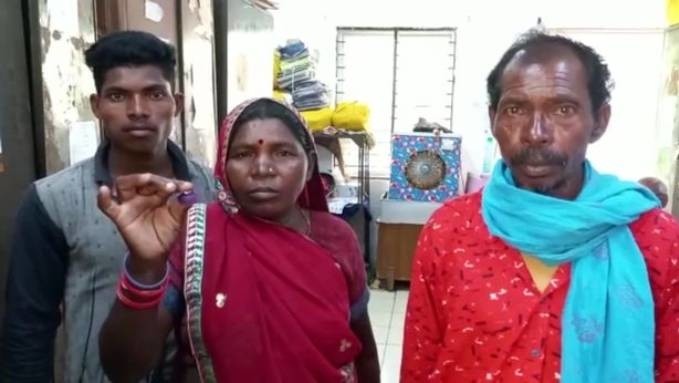 Ấn Độ: Nhặt được viên kim cương định giá 25.000 USD