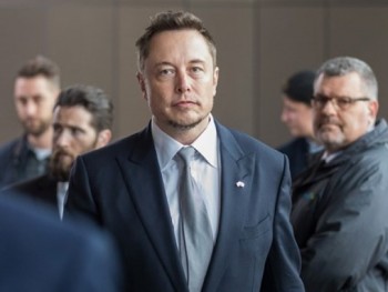 Tỷ phú Elon Musk tái cảnh báo về mối nguy hiểm của trí tuệ nhân tạo
