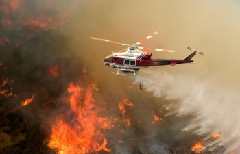 Mỹ: Cháy rừng tiếp tục lan rộng khiến nỗ lực cứu hộ gặp nhiều khó khăn