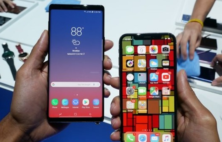Người tiêu dùng vẫn hào hứng iPhone 2018 hơn Galaxy Note 9