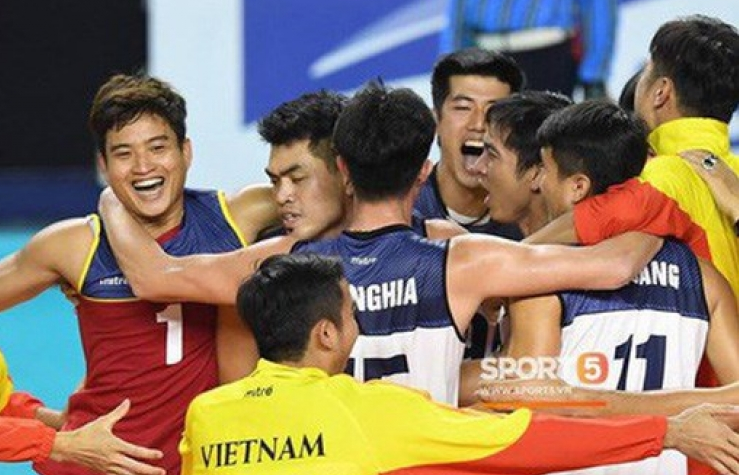 Thua "sốc" đội bóng chuyền Việt Nam, HLV tuyển Trung Quốc nói gì?