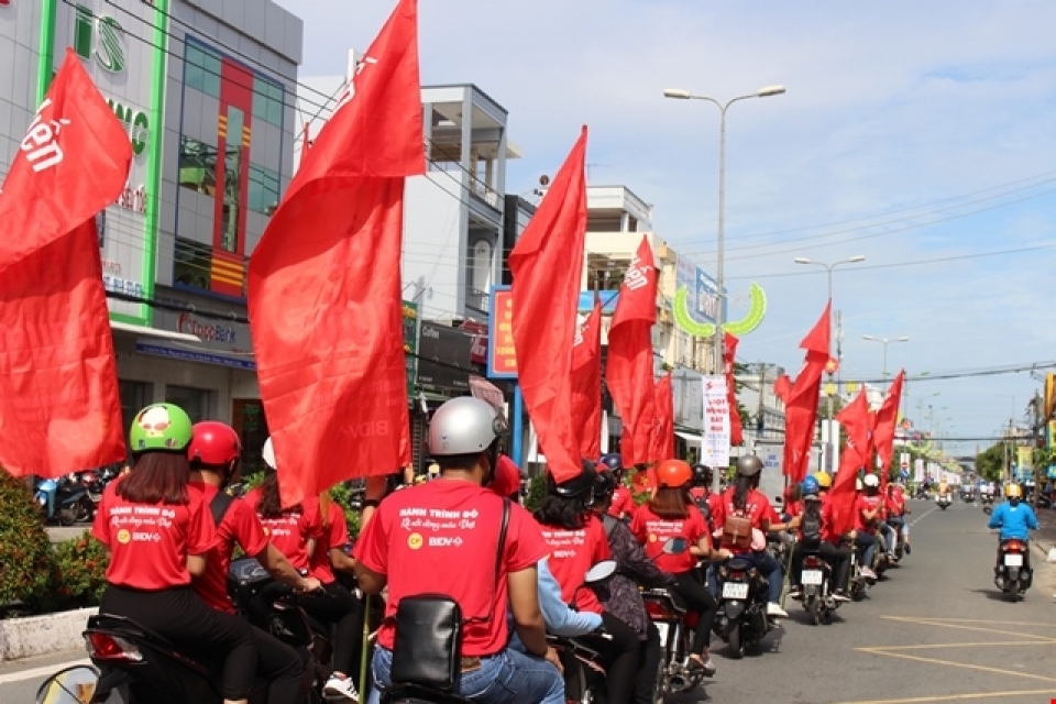 bidv chuyen dong cung hanh trinh do 2018