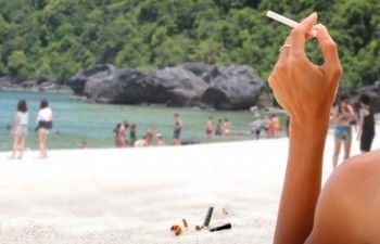 Thái Lan cấm hút thuốc trên bãi biển để bảo vệ sức khỏe du khách