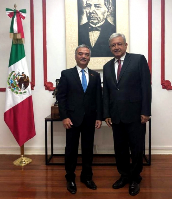 Tổng thống đắc cử Mexico tiếp Đại sứ Việt Nam