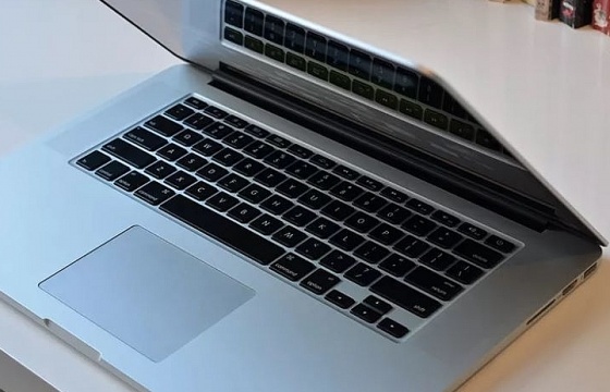 Để 'chắc ăn', nhiều hãng hàng không ‘cấm cửa’ hoàn toàn MacBook Pro