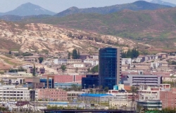 Triều Tiên tiếp sức cho 'thành phố bị phong tỏa hoàn toàn' Kaesong chống dịch Covid-19