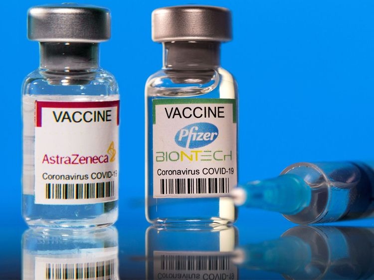 Có nên tiêm phối hợp 2 loại vaccine Covid-19?