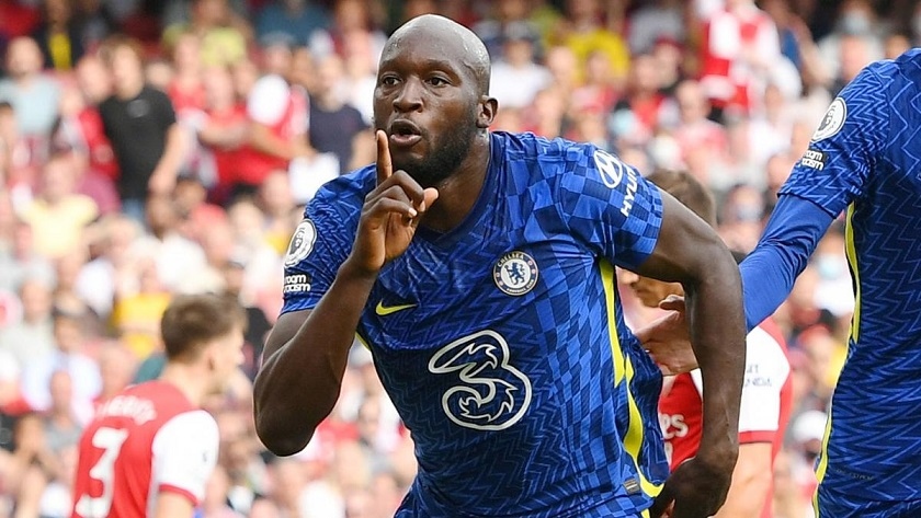 Romelu Lukaku xé lưới Arsenal cùng đội nhà Chelsea thắng derby London, trong lần thứ 2 trở lại sau 10 năm. (Nguồn: Getty Images)