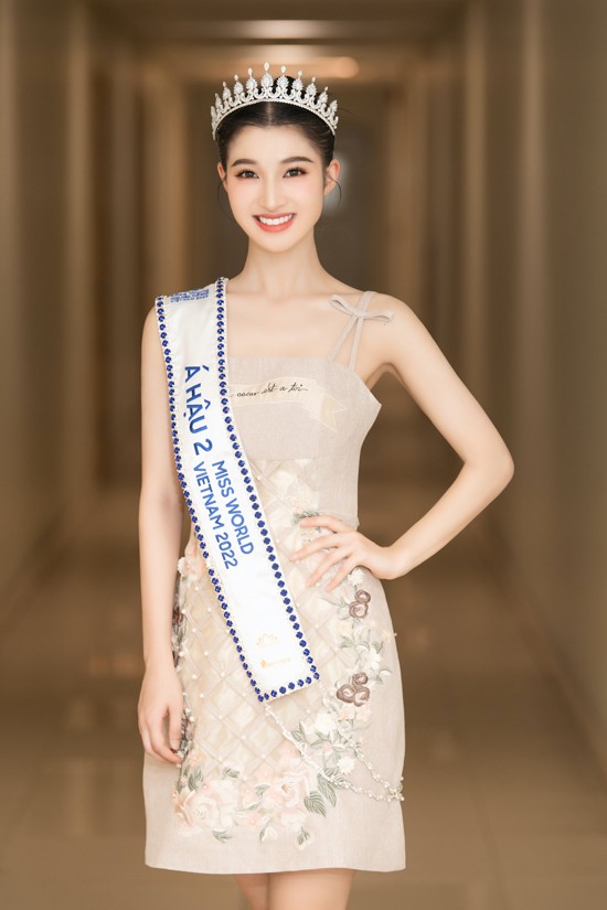 Top 3 Hoa hậu Thế giới Việt Nam 2022 đồng điệu trang phục mỗi khi xuất hiện