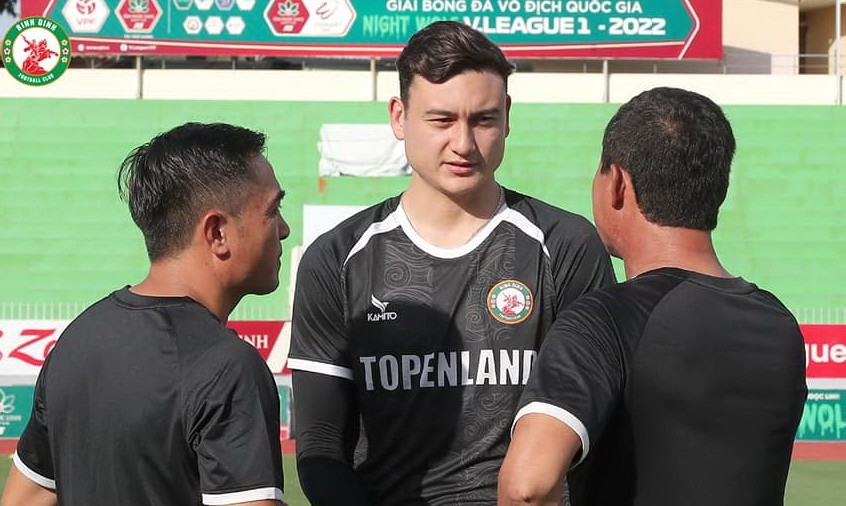 Ban tổ chức J-League chúc thủ môn Văn Lâm may mắn cùng CLB mới