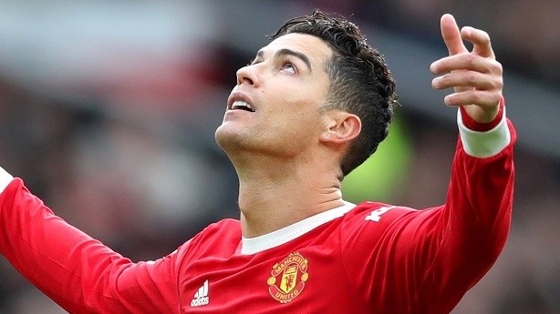 Chuyển nhượng cầu thủ ngày 22/8: Ronaldo ở lại, MU thảo luận mua Antony; Barca thôi đàm phán Alonso