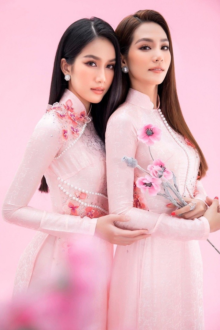 Những hoa hậu quốc tế chọn áo dài Ngô Nhật Huy khi đến Việt Nam
