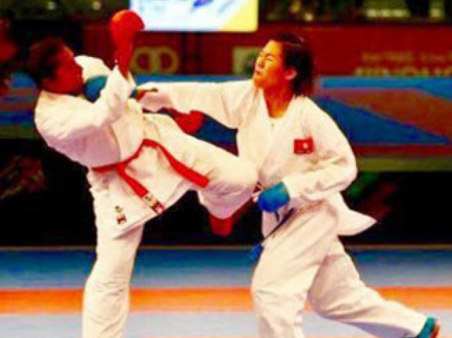 Nữ võ sĩ Việt Nam giành HCV lịch sử ở giải karatedo thế giới