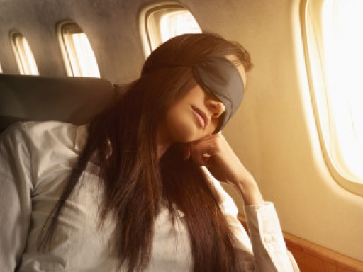 Ngủ khi máy bay cất cánh, hạ cánh có thể bị điếc