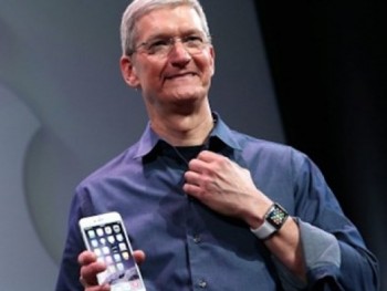 CEO Apple Tim Cook: iPhone, iPad không dành cho người giàu