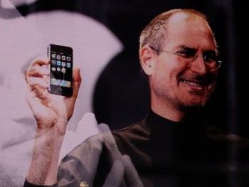 CEO Tim Cook: Tinh thần Steve Job là gene di truyền của Apple